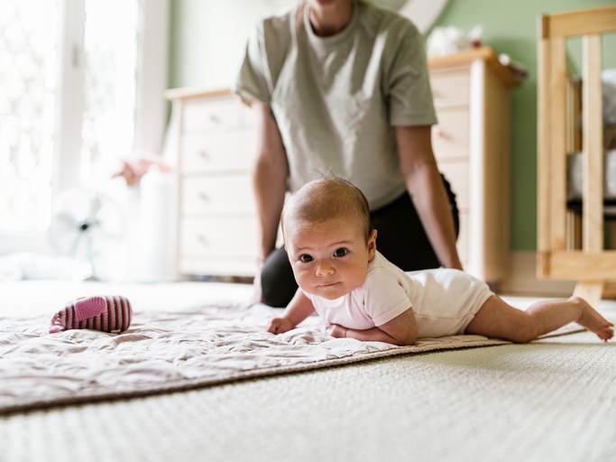 Tummy Time! متى يكون اعاده التموضع كافيًا لعلاج تسطح الرأس عند الرضع؟