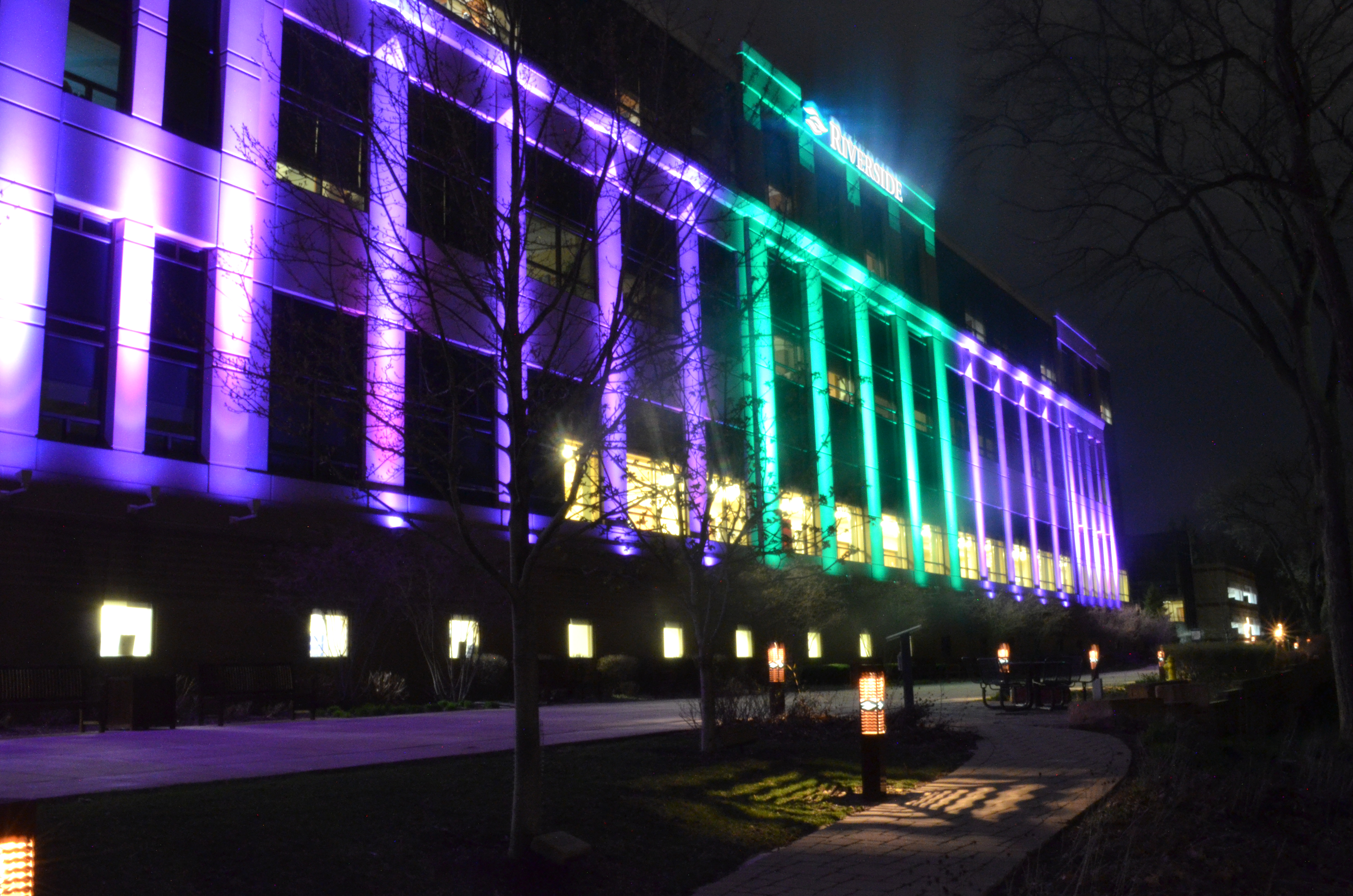Riverside Hospital lit green and purple for Organ and Tissue Donor Recognition